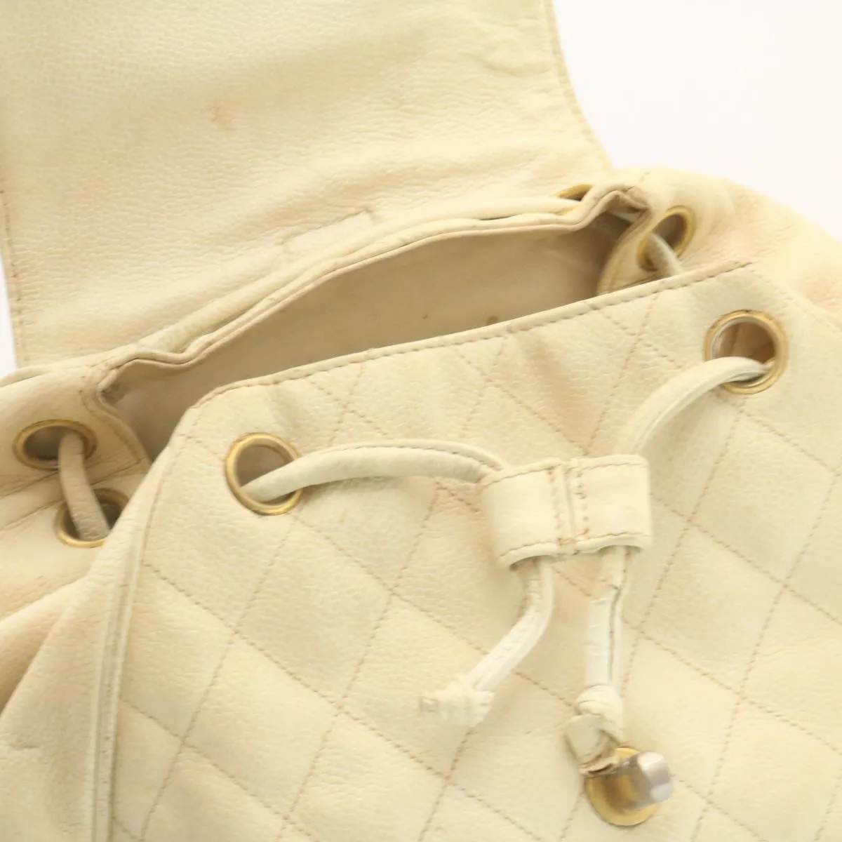 CHANEL Caviar Skin Matelasse Backpack White CC  am1922gA