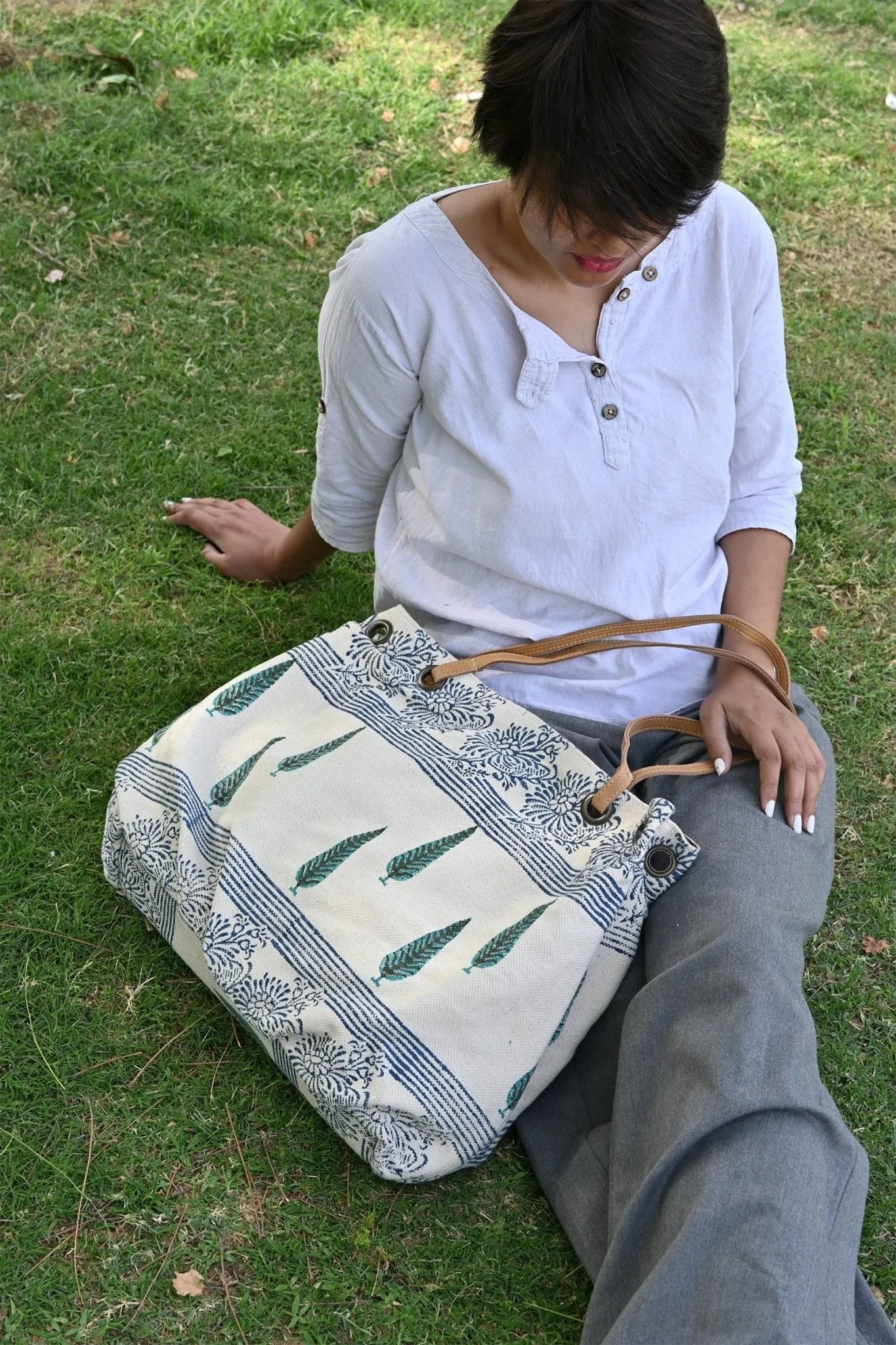 ELBRUS - BLOCK  PRINTED HAND   BAG