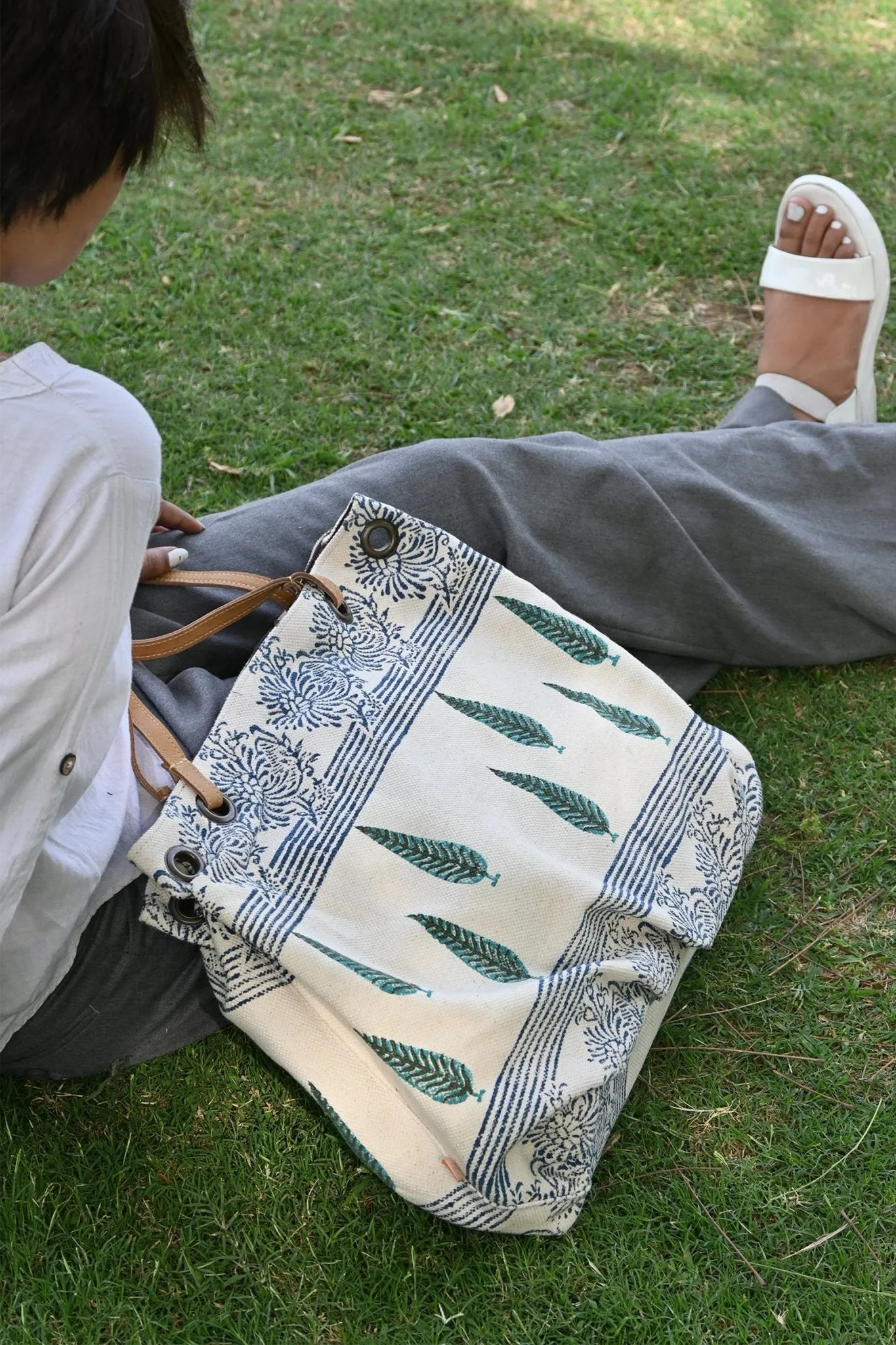 ELBRUS - BLOCK  PRINTED HAND   BAG