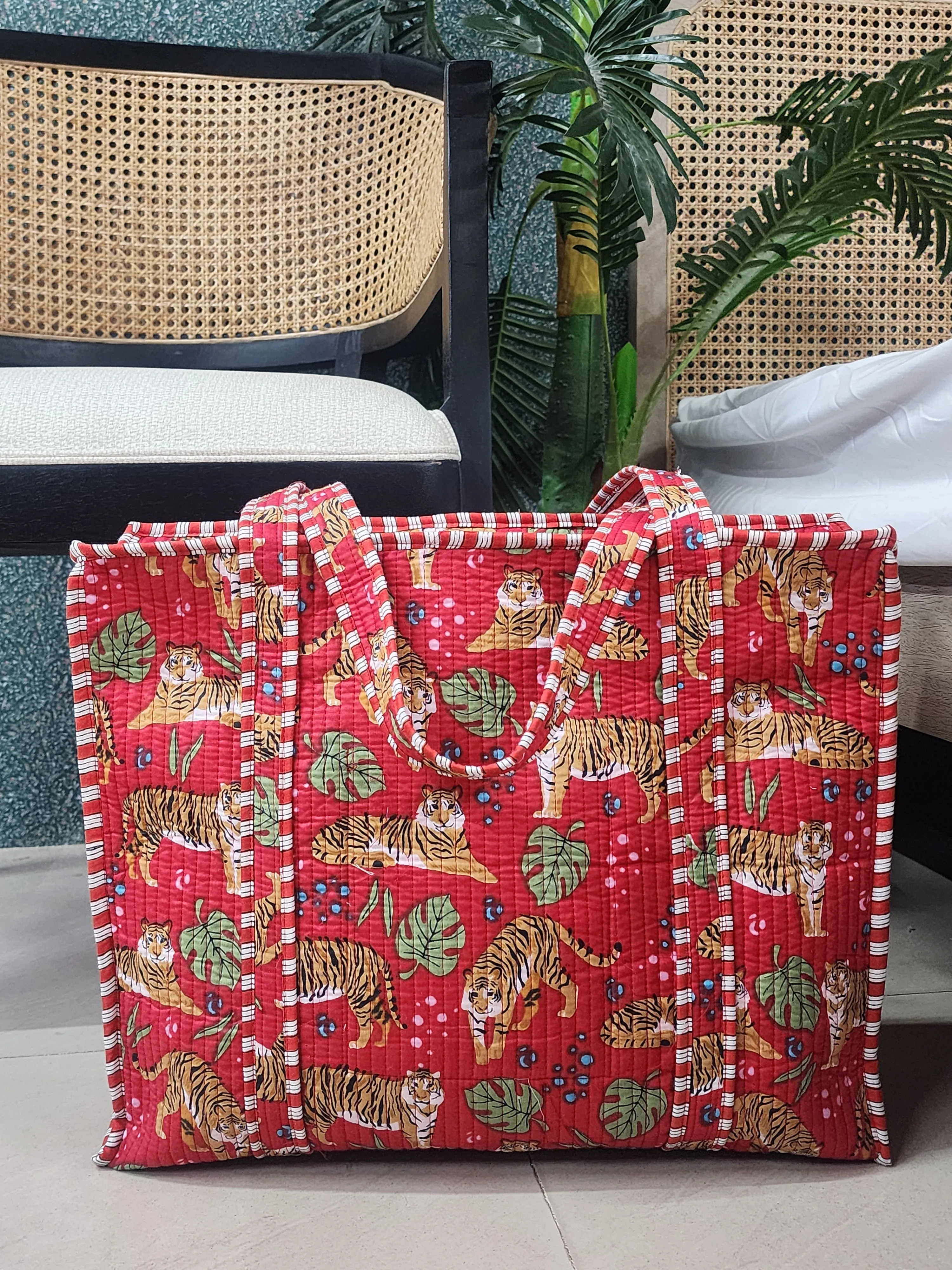 Red Jute Handblock Printed Tote Bag With Concealed Zip